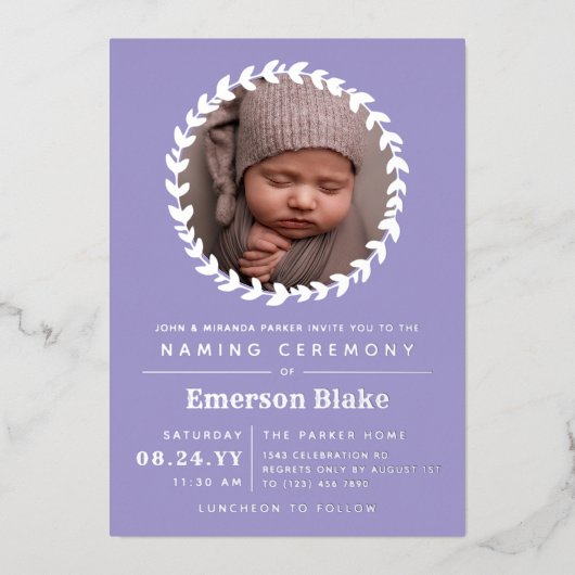 Lavender Silver Wreath Baby Foto Namemony Zeremoni Folieneinladung (Vorderseite)