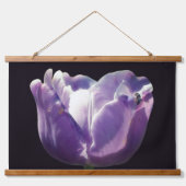 Lavender Tulip With Tiny Bee Close Up Wandteppich Mit Holzrahmen (Vorne)