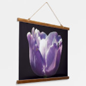 Lavender Tulip With Tiny Bee Close Up  Wandteppich Mit Holzrahmen (Gewinkelt)