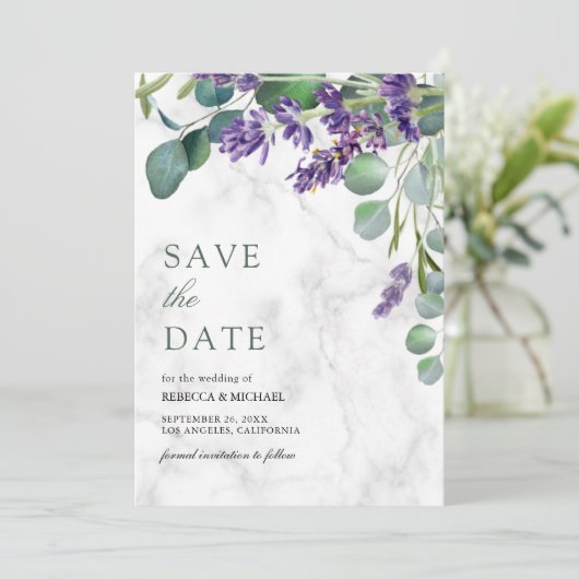 Lavender und Eukalyptus White Marble Wedding Save The Date (Stehend Vorderseite)