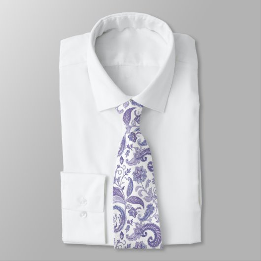 Lavender und White Paisley Krawatte (Gebunden)