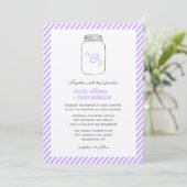 Lavender Vintag Mason Jar Monogram Wedding Einladung (Stehend Vorderseite)