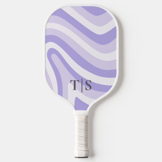 Lavender Wavy Stripe Monogram Pretty Pickleball Schläger (Vorderseite)