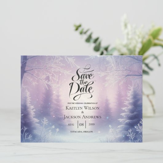 Lavender Winter Snowfall Serenade Wedding Save The Date (Stehend Vorderseite)