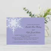Lavender Winter Snowflake Hochzeit Einladung (Stehend Vorderseite)