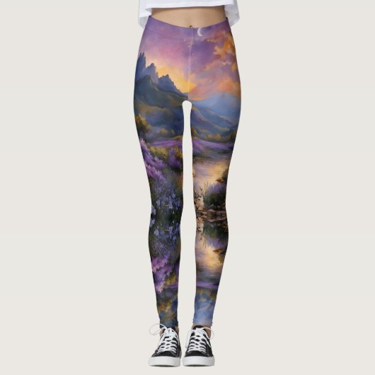 Lavendertal bei Morgendämmerung Leggings (Vorderseite)