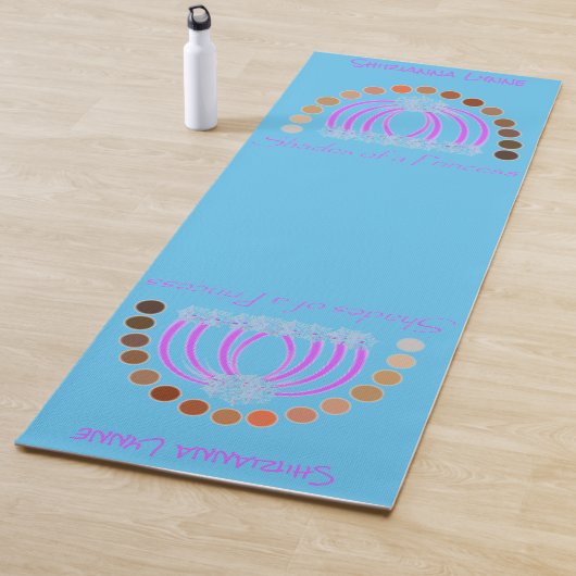 Lavishiauf den Schattierungen einer Prinzessin, di Yogamatte (Beispiel)