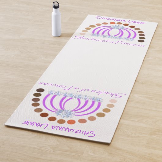 Lavishiauf den Schattierungen einer Prinzessin, di Yogamatte (Beispiel)