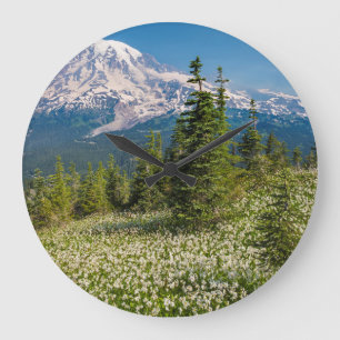 Lawinenlilien und Mount Rainier Große Wanduhr