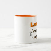 Lawyer Powered by caffeine Zweifarbige Tasse (Mittel)