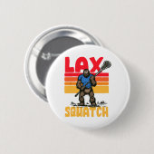 Lax Squatch! Bigfoot Lacrosse Player Retro Sasquat Button (Vorne & Hinten)