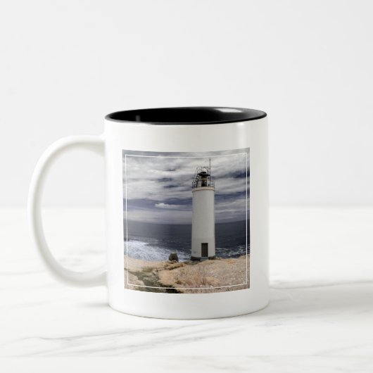 Laxe-Leuchtturm | Galizien, Spanien Zweifarbige Tasse (Links)