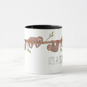 Lazy Baby Sloths auf Treebranch Tasse (Zentrum)