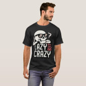 Lazy but Crazy Skull - Coole entspannte Sonnenbril T-Shirt (Vorne ganz)