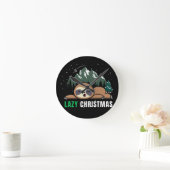 Lazy Christmas Sloth Funny Runde Wanduhr (Zuhause)