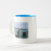 Lazy Day on Docks Zweifarbige Tasse (Vorderseite Links)