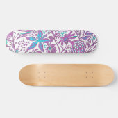 Lazy Floral Pattern auf Weiß Skateboard (Horizontal)