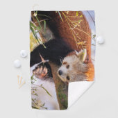 Lazy kleine rote Panda Golfhandtuch (Insitu)