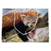 Lazy kleine rote Panda Große Geschenktüte (Vorderseite)