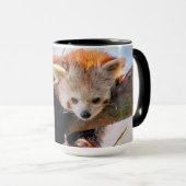 Lazy kleine rote Panda Tasse (VorderseiteRechts)