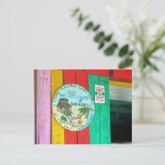 Lazy Lizard Sign auf Caye Caukler Belize Postcard Postkarte (Stehend Vorderseite)