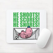 Lazy Napping in einem Fußballziel Mousepad (Mit Mouse)