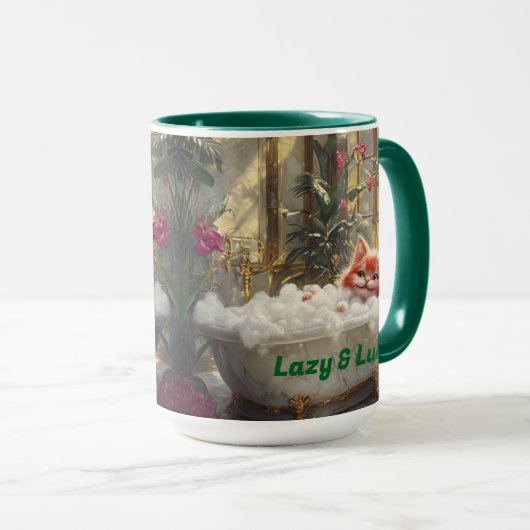 Lazy und glücklicher roter Cat in Luxusbath Tasse (VorderseiteRechts)
