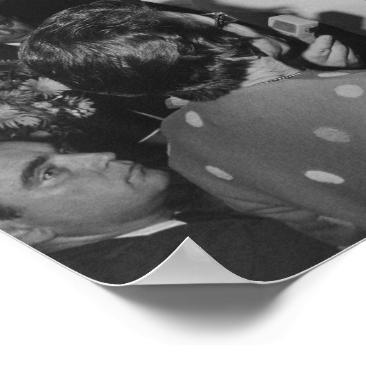 LBJ, die den Eid auf die Luftwaffe einnimmt Poster (Ecke)