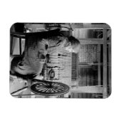 LD OMAN SING sPINNING HEEL 1930S FOTOGRAPH Magnet (Horizontal)