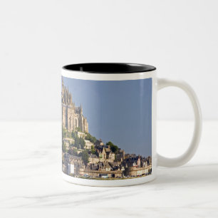 Le Mont Saint Michel in der Region Zweifarbige Tasse