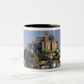Le Mont Saint Michel in der Region Zweifarbige Tasse (Mittel)