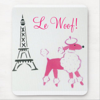 Le Woof! Rosa Pudel in Paris Mousepad