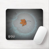 Leaf auf Schnee mit Mondstrahl Mousepad (Mit Mouse)
