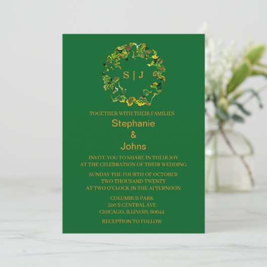 Leaf Crest Monogram Orange Forest Green Wedding Einladung (Stehend Vorderseite)