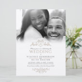 Leaf line art heart monogram tan wedding Foto Einladung (Stehend Vorderseite)