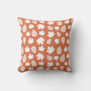 Leaf & Pine Cone Kissen