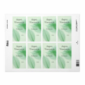 Leaf-Skelette auf dem hellgrünen vertikalen Weinet (Vorne)