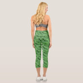 Leafy Green Ferns Nature Pattern Capri Leggings (Rückseite)