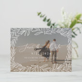 Leafy Minimal Moderne Kalligraphie Foto 2-seitig Save The Date (Stehend Vorderseite)