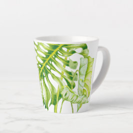 Leafy Skulpturen auf einer kleinen Latte-Tasse Milchtasse