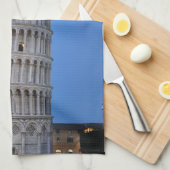 Leaning Tower at Dusk Geschirrtuch (Viertel Falte)