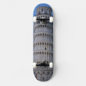 Leaning Tower at Dusk Skateboard (Vorderseite)
