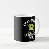 Leap Year Birthday Girl Funny Puff Kaffeetasse (VorderseiteRechts)