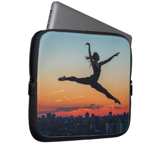 Leaping Ballerina Laptopschutzhülle (Vorne Rechts)