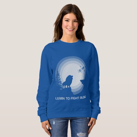 Learn to Fight Alone – Lion Under Moonlight Sweatshirt (Vorne ganz)
