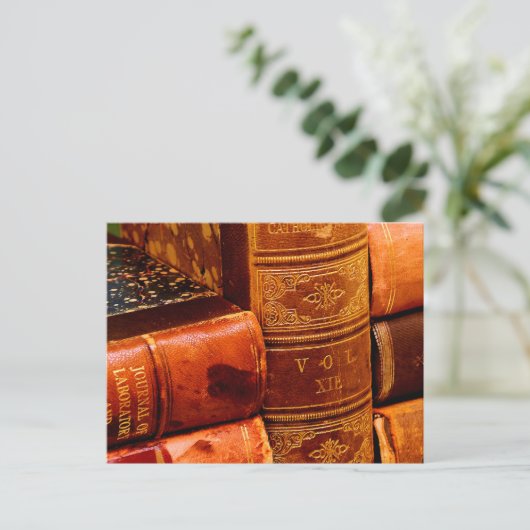 Leather Bound Books Postkarte (Stehend Vorderseite)