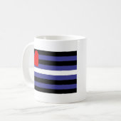 Leather Pride Flag Kaffeetasse (Vorderseite Links)