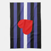 Leather Pride Flag und Herz Geschirrtuch (Vertikal)