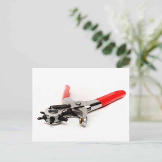 Leather Puncher Postkarte (Stehend Vorderseite)