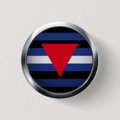 LEATHER QUE PRIDE MEDALLION BUTTON (Vorderseite)